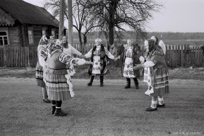 Easter Morning Rite, Daniljevichy 2015, F1120019(2015089b-.jpg