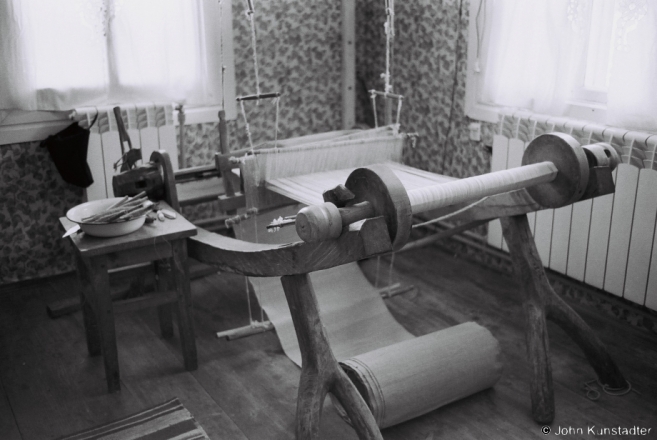 1.Full Roll of Woven Linen, Tsjerablichy 2017, 2017115b- (F1070028