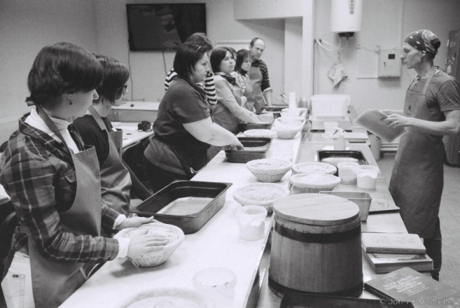 1.Master Baker Aljes' Pryshyvalka Teaching His Latest Breadmaking Class, Mensk 2016, 2016113- (F1120029