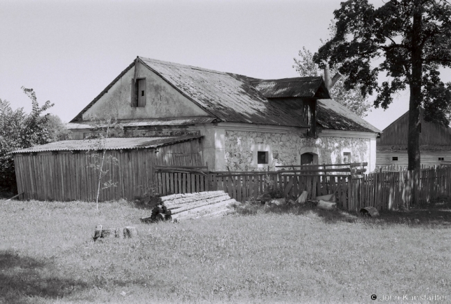 1.Nineteenth-Century-Barn-сьвіран-Former-Hartsing-Гарцінгаў-or-Hrabouski-Грабоўскіх-Estate-Tsjaljakava-2018-2018176b_15