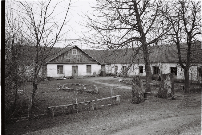 1.Old Farmyard, Arda 2016, 2016075-04 (000004