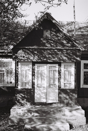 1.Pre-War Traditional Wooden House, Ashmjany 2015, 2015342-32A (000064