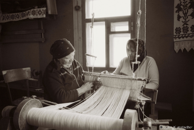 1.Setting up the Loom and Warp, Tsjerablichy 2011, 2011049b-02(2)