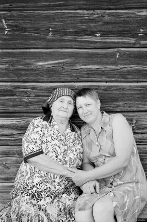 1.Portraits of Tsjerablichy, Virka with Her Grandmother Natasha, Tsjerablichy 2015, 2015251a-6A