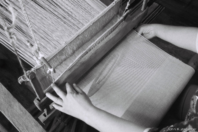 1.Vjerka Weaving on Granny Vul'ljana's Loom, Tsjerablichy 2017, 2017080- (F1010018