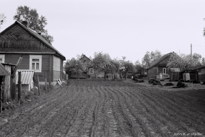 Carefully-Tended Vegetable Garden, Tsjerablichy 2014, 2014154-0A