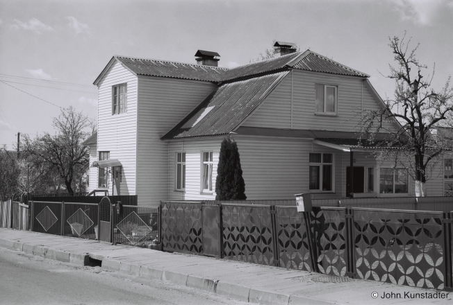 Polish-Era-Functionalist-Zakopane-Style-House-now-Markedly-Rebuilt-Stoubtsy-2018-2018088b_08A