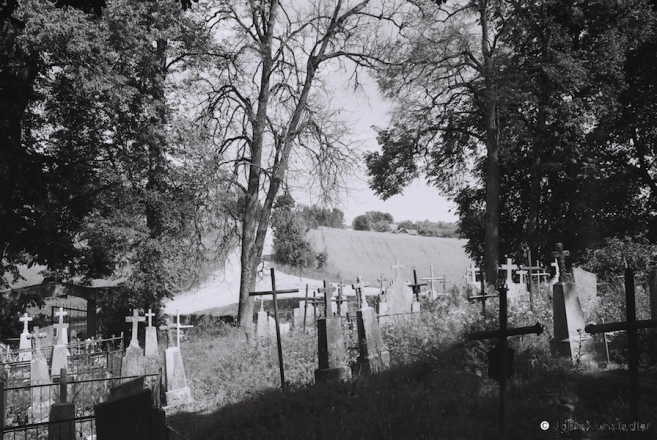 10a.Roman-Catholic-Cemetery-Varnjany-2016-2016235-0A2