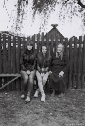 10b.Vjal. Maljeshava, spadarynja Paraskjeva & Granddaughters, 2014128-27A