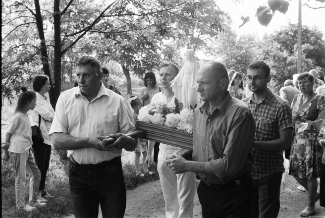 10e.Lining-up-for-the-Procession-Papshychy-2019-2019077-11
