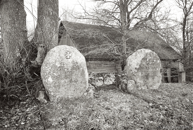 11e.World-War-I-Cemeteries-XLVI-German-WWI-Cemetery-Vojshtavichy-2016-2016097-28A