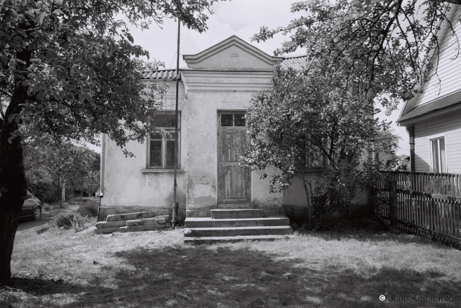 Polish-era-1933-house-with-Functionalist-elements-Satsyjalistychnaja-Street-Stoubtsy-2017-2017129-13A