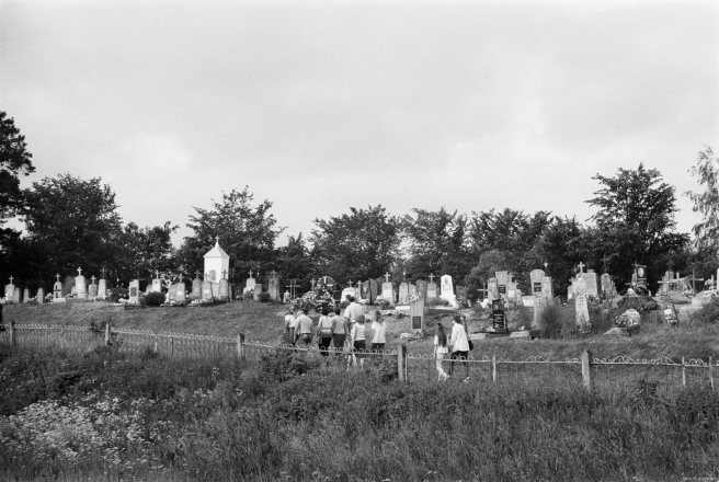 12f.Visiting-Forebears-Graves-after-Pentecost-Mass-Papshychy-2019-2019079-11