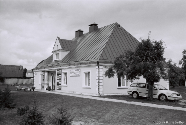 14a.Remodelled-Polish-Era-Building-in-Functionalist-National-Style-Ashmjany-2018-2018214_22A