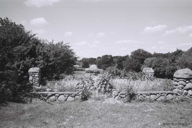 15a.World-War-I-Cemeteries-LXIX-German-WWI-Cemetery-Varona-2016-2016235-30A