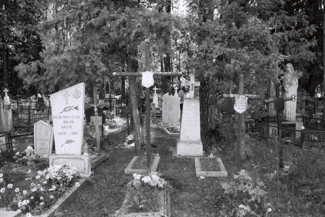 16a.Roman-Catholic-Cemetery-Hjervjaty-2016-2016336-15A