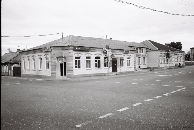 19e.Late-19th-Early-20th-Century-Commercial-Buildings-Main-Square-Chervjen-Ihumjen-2015-2015355-15