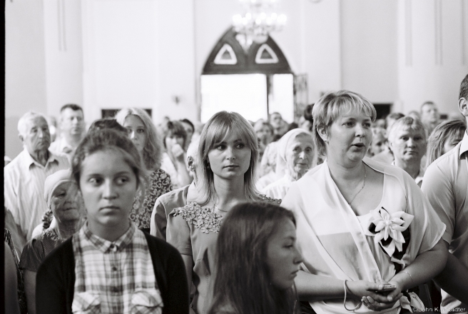 1a.Awaiting Communion, Feast of St. Roch, Narach (Kabyl'nik) 2015, 2015275-31A(000063