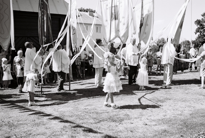 1a.Preparing for the Procession, Feast of St. Roch, Narach (Kabyl'nik) 2015, 2015276-27A