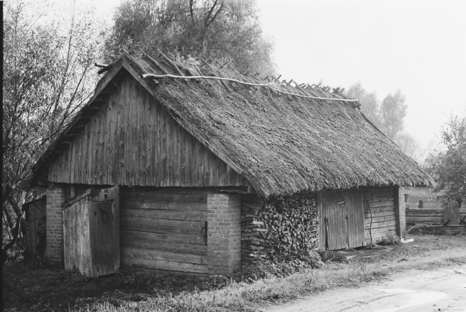 1a.Well-Maintained-Thatched-Roof-Barn-Machul-2019-2019241b-6A
