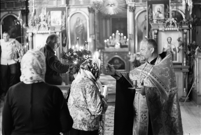 1b.Anointing-with-Holy-Oil-Trinity-Monday-Vespers-Azdamichy-2019-2019092b-32A