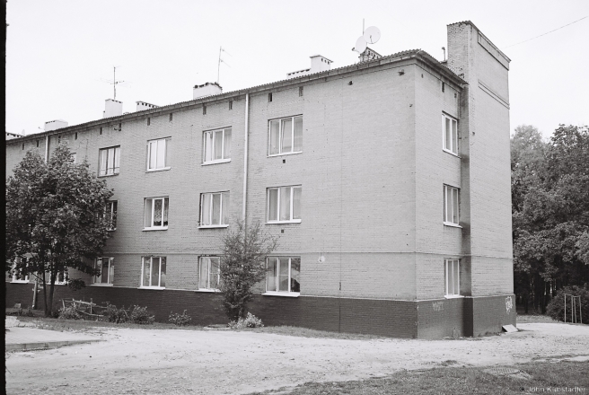 1b.Polish Functionalism, Regimental Officers' Quarters, Chkalava 2 off Masherava, Maladzjechna 2015, 2015352-18A (000052
