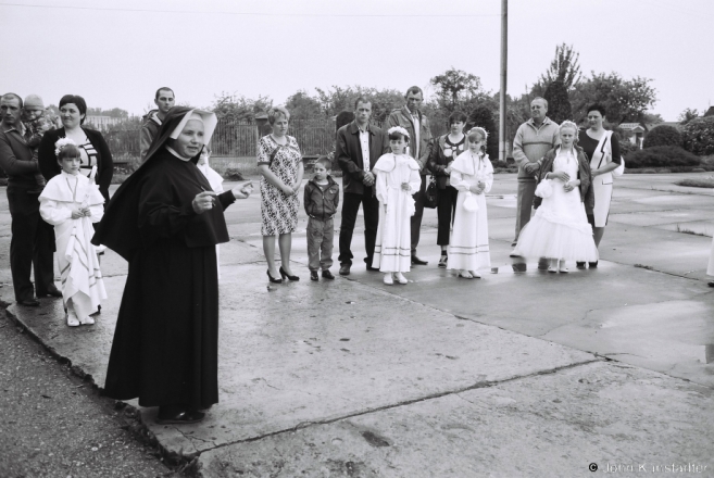 1b.Last-Minute Instructions for First Communion, Church of the Holy Trinity, Shylavichy 2015, F1160030(2015155b-