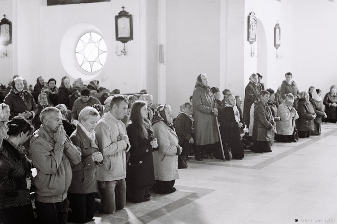 1b.Feast of Our Lady of the Rosary (Oct. 7), R.C. Church of Our Lady of the Rosary, Soly 2015, 2015342-7A(2) (000039