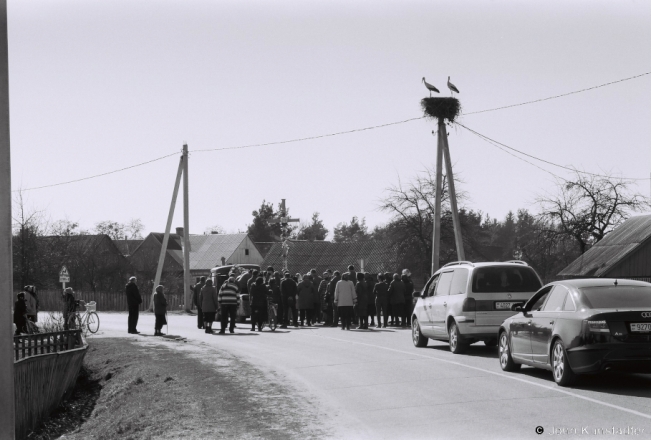 1b.Maryja-Kasheuskajas-Burial-Procession-to-Old-Cemetery-Tsjerablichy-2018053_25A