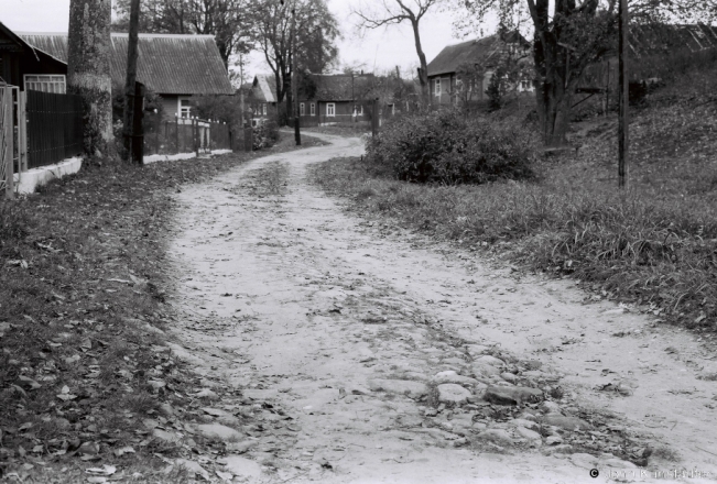 1b.Polish-Era-brukavanka-Sakovichy-Neighborhood-of-Navaspask-2018-2018284b_35A