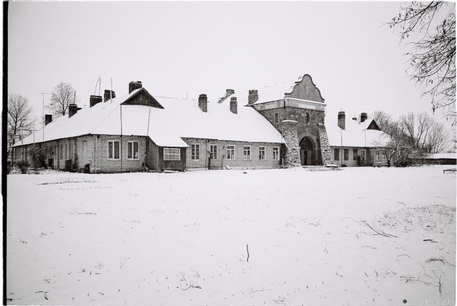 1b.Right-Hand Building, Polish Border Guard Barracks (c. 1925), Kljetsk 2016, 2016091b-21 (000051