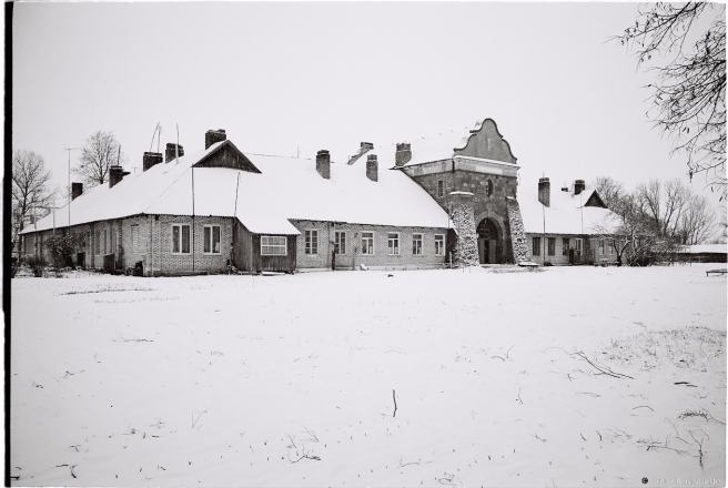 1b.Right-Hand Building, Polish Border Guard Barracks (c. 1925), Kljetsk 2016, 2016091b-21 (000051