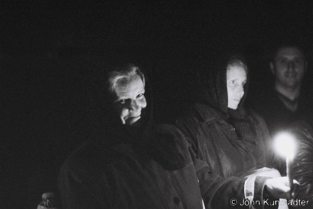 Awaiting the Blessing of Easter Bread, Azdamichy 2015, F1150007(2)(2015091a-.jpg