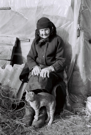 1acGranny Prosja Making Brooms, Tsjerablichy 2018, 2018278b_11A
