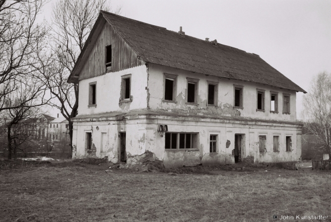 1c.Lodging for Estate Hands, Former Hartyng Estate, Chernikhava Nizhnjae 2016, 2016060-8A