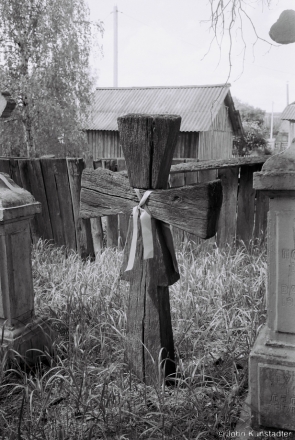 1c.Crosses of Belarus LV, Preparation for Radaunitsa, Tsjerablichy Old Cemetery 2016, 2016159- (F1180033