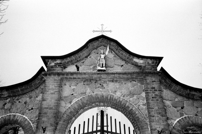 1c.Sculpture of St. Florian (Patron Saint of Firefighters), Gate, Church of the Immaculate Conception, Kas'tsjanjevichy 2016, 2016338c-35A