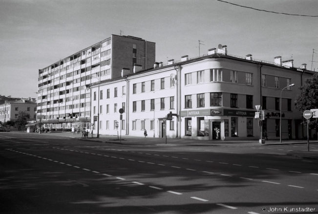 1d.Constructivism-Ljenina-14-Mitskjevicha-2-Bjarestsje-2018-2018179_12A