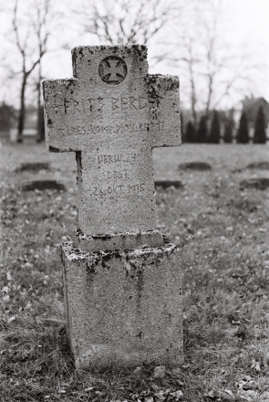 1d.World-War-I-Cemeteries-XXXV-German-Cemetery-Grave-of-Fritz-Berger-Svjataja-Volja-2020-2020021a-22A