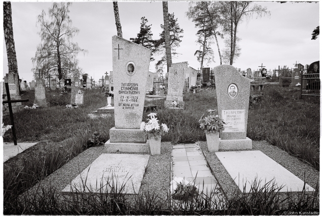 1e.Tatarevich Family Graves, Lahishyn Cemetery 2016, 2016129a-7A (000039