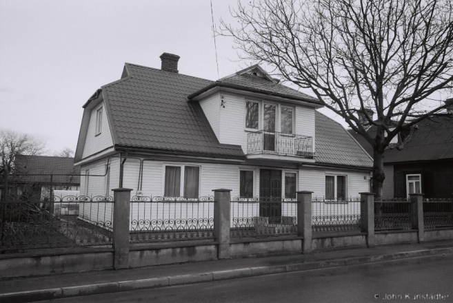 1h.Functionalism (Remodeled with Siding and New Roof), Chyrvonapartyzanskaja 29, Harodnja Vorstadt 2016, 2016052- (F1030006