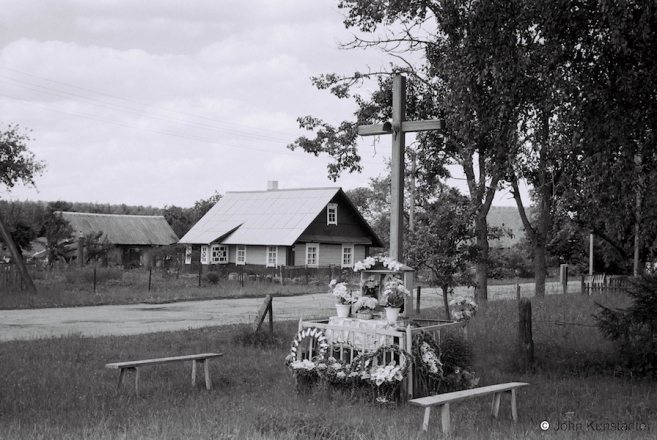 2.Crosses-of-Belarus-CLXXIV-Roadside-Shrine-Filipany-2016-2016234c-20A