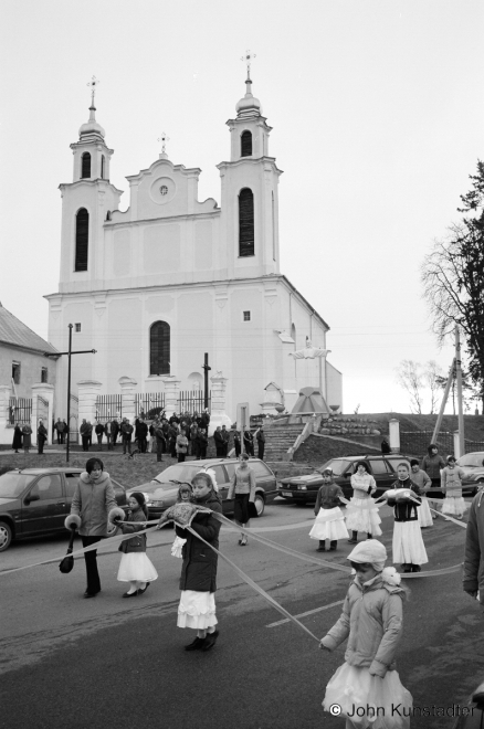 2.Easter-Morning-Procession-Iuje-2007-2007148-19
