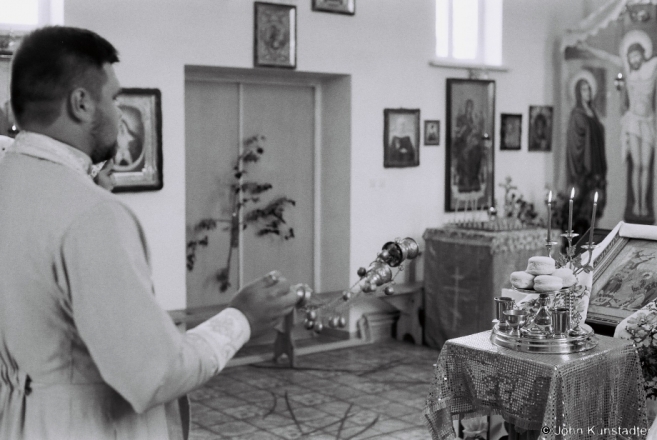 2.Father Vital' Censing the Host at Vespers, Eve of Trinity, Tsjerablichy 2016, 2016217- (F1140009