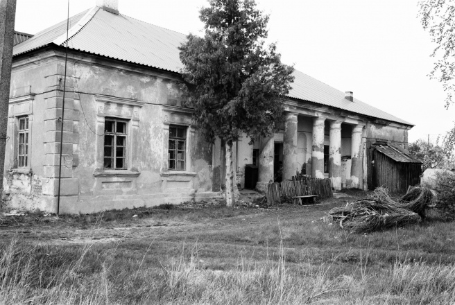 2.Former-Manor-House-of-the-Jalenski-Family-Janavichy-2019-2019055-35A