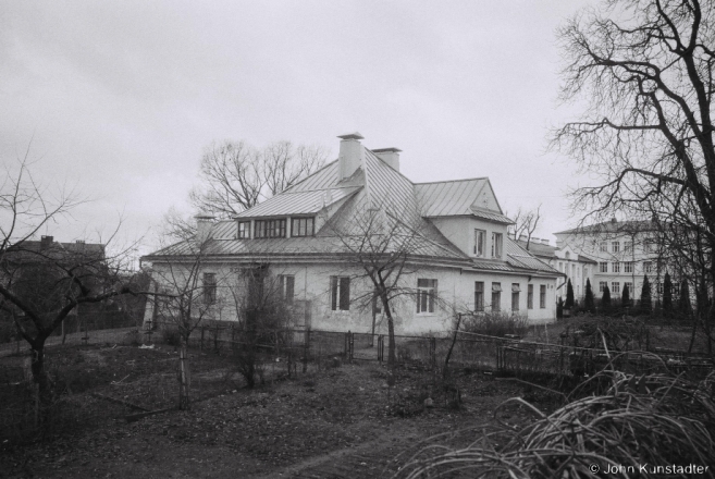 2.Paryzhskaj Kamuny, Harodnja 2016, 2016057a-16A (F1130016