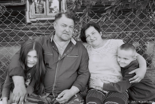 2.Portraits of Polesia, Iryna Ljashkjevich & Ryhor Suprunchyk with Daughter Tanja and Grandson Andrejko, Machul' 2016, 2016163a- (F1040005