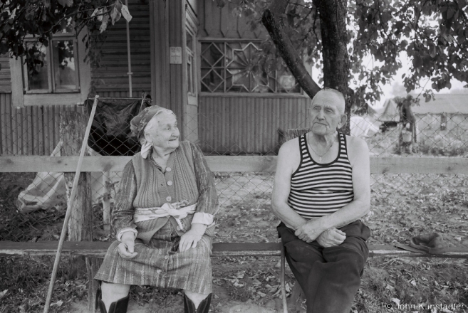 2.Portraits of Tsjerablichy, Babulja Natasha & Her Neighbor Dzjed Khvjedar, Tsjerablichy 2015, 2015314- (F1040005