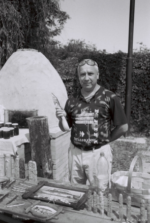 2.Wood Carver, Artisans' Fair, Braslau Museum of Traditional Culture 2016, 2016243- (F1130001