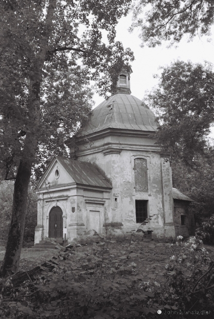 20b.Churches-of-Belarus-CDXXII-Estate-Chapel-of-the-Raising-of-the-True-Cross-Former-Kuzhanjetsi-Estate-Dubaj-2012-2012300-09